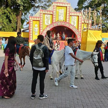 Azalea Holidays On Mall Darjeeling  Bagian luar foto