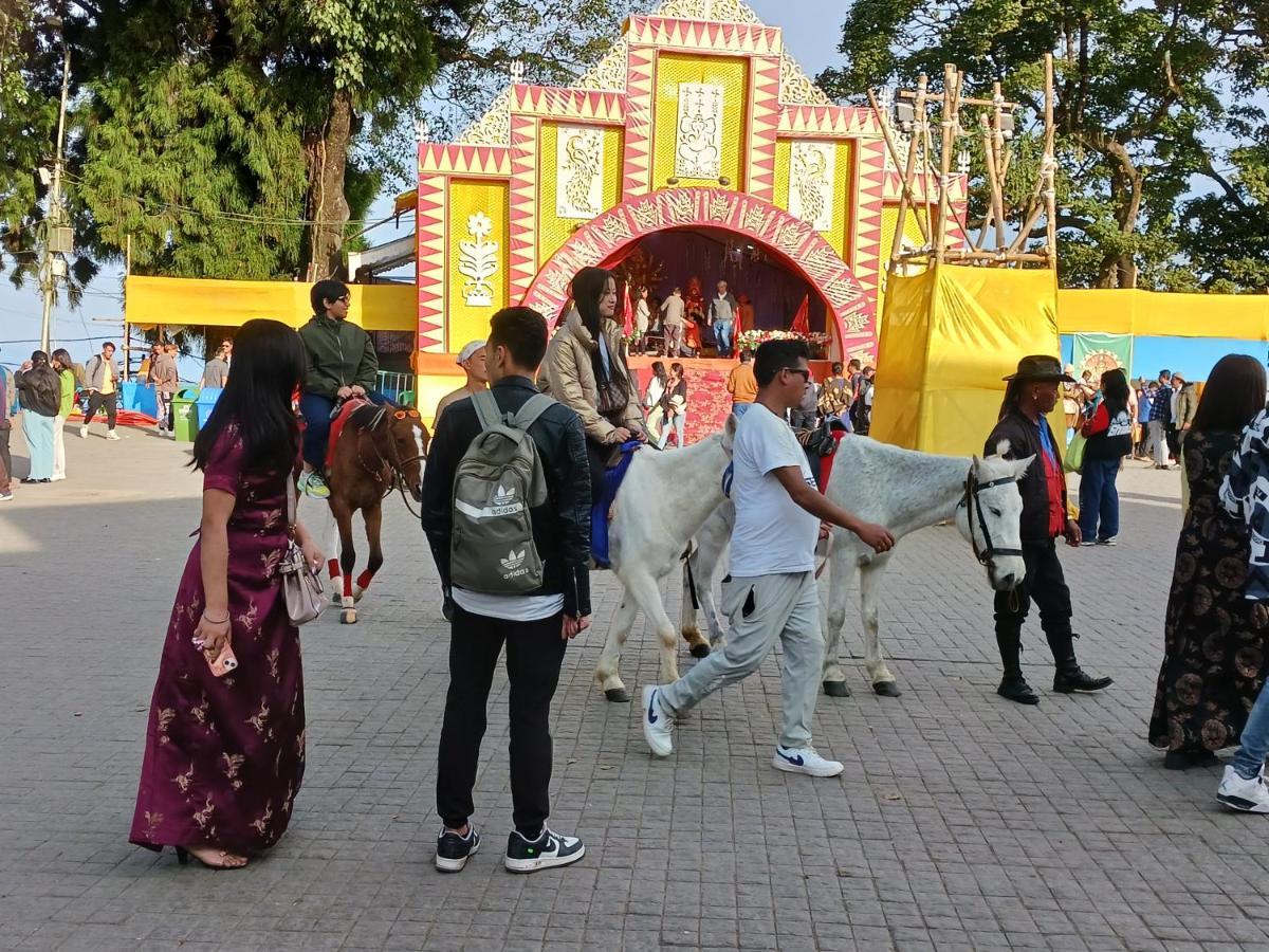 Azalea Holidays On Mall Darjeeling  Bagian luar foto