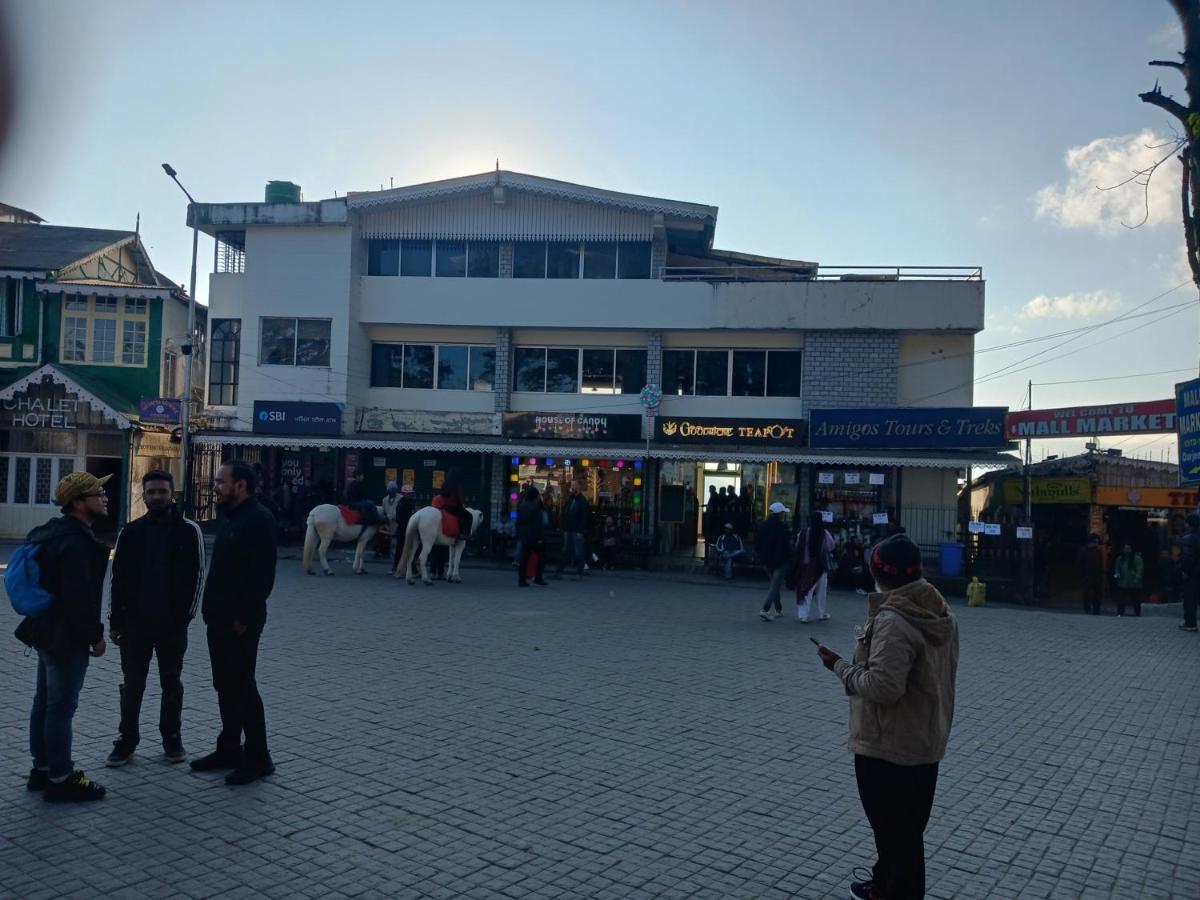 Azalea Holidays On Mall Darjeeling  Bagian luar foto