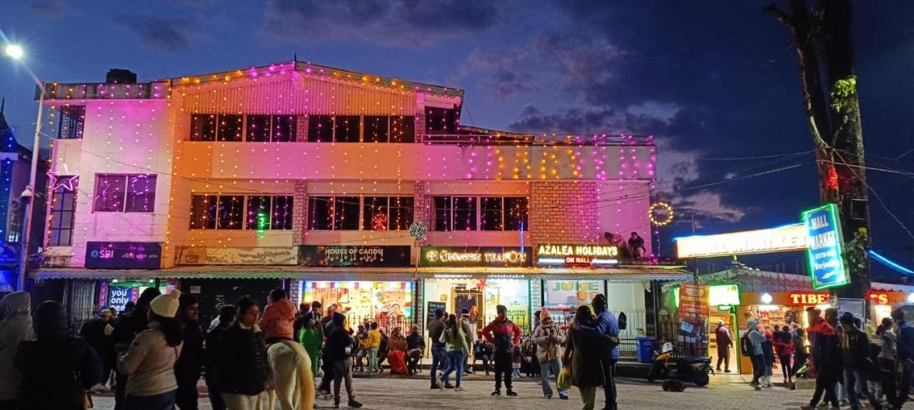 Azalea Holidays On Mall Darjeeling  Bagian luar foto